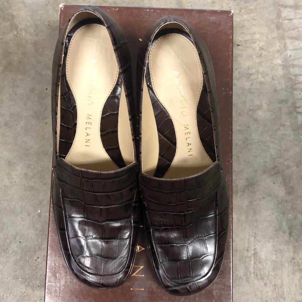 Women’s shoes
